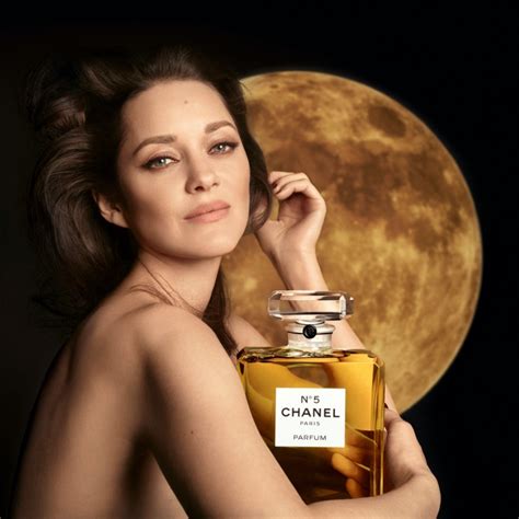 chanel no 5 advert music 2021|Chanel no 5.